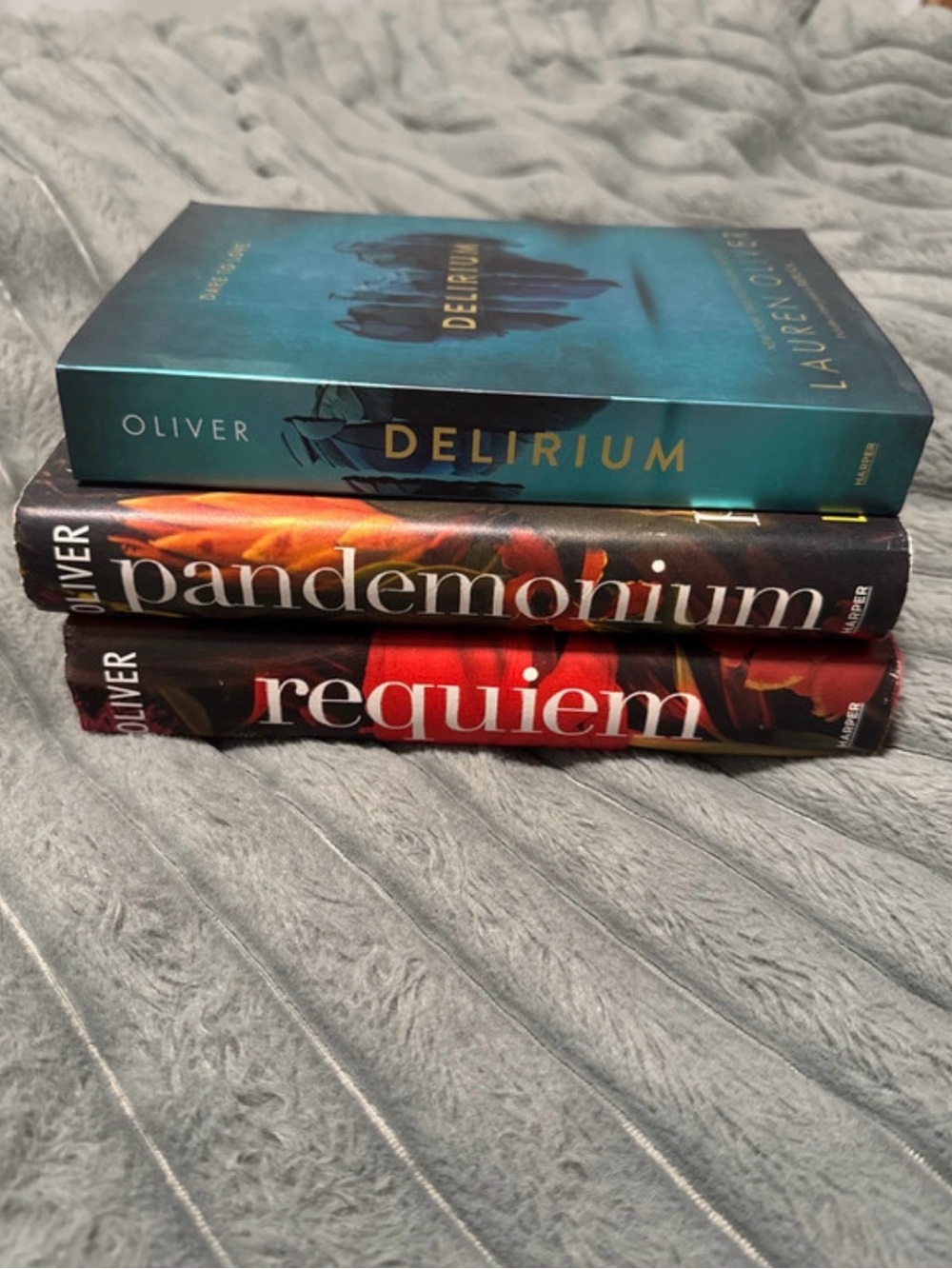 Delirium Series by Lauren Oliver